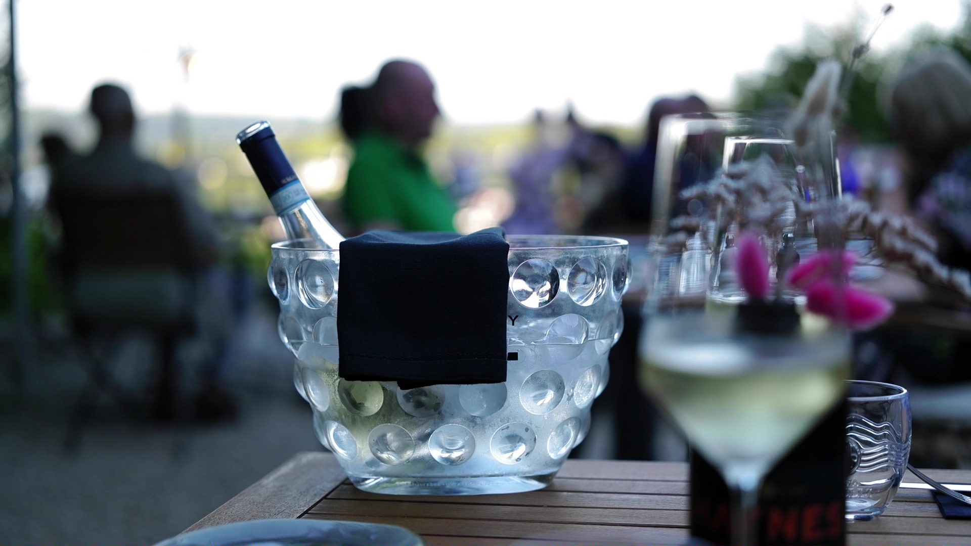 NOVANTA · Entspannte Terrasse